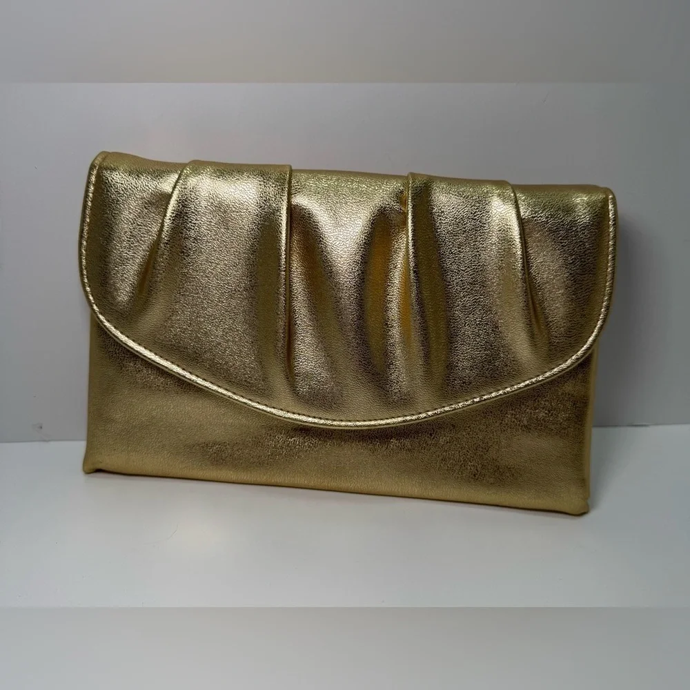 Vintage 1978 Avon Polished Gold Metallic clutch - Picture 1 of 7